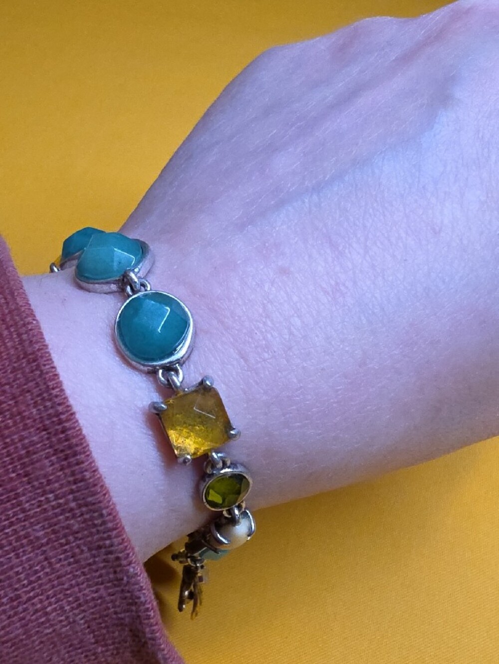 Vintage Lucky Brand Multi-Stone Bee Link Bracelet ▪︎ 7.5”▪︎ Very Good Condition!
